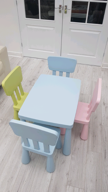 childrens table and chairs gumtree